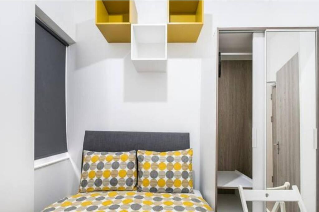 Boutique Modern Hotel Room For Two Near Tube And Bus Stations لندن المظهر الخارجي الصورة